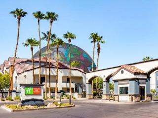Family friendly 2BD condo with resort setting near - 6