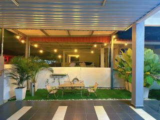 Premium singlestorey Semi-D BM Alma 11pax near Aeon-Lotus's - 9