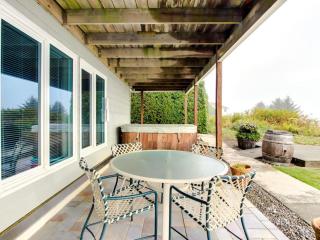 Brookings Oceanfront Estate - 7