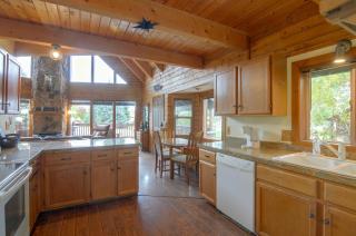 SoCo Pagosa Lakes Cabin w/ Deck & Grill! - 3