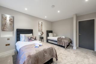 Contractor & Family Stays I Free Parking I Sleeps 8 I Elevate Living Estates Short Lets - 7