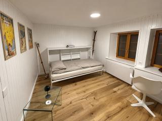 Apartment Alte Gemeindestube 2- OG Ost Appartement-Fewo- Dusche oder Bad- WC by Interhome - 5