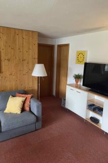 Apartment Shalom Appartement-Fewo- Bad- WC- 2 Schlafräume 3-Zimmerwohnung by Interhome - 1