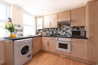Devon Beach Court - 4