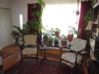 Tastefully furnished 2 bdrm plus den 2 bath bungalow - 5