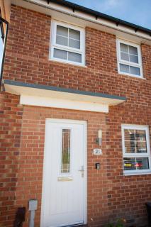 Solid Mirror Exquisite Home Doncaster - 6