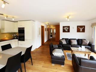 Apartment Hollywood 3 Appartement-Fewo- Bad- WC- 3 Schlafräume 6-Bettwohnung by Interhome - 7
