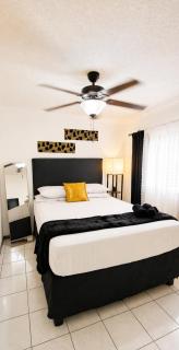 Charming Haven - 2 BDR Queen Suites - 1