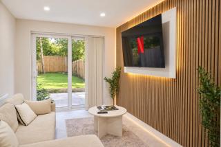 One Bedroom Spacious House - 4