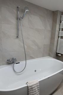 Apartment Mier Gfallt's Appartement-Fewo- Bad- WC- 3 Schlafräume 5-Bettwohnung by Interhome - 6