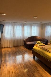 Apartment Mier Gfallt's Appartement-Fewo- Bad- WC- 3 Schlafräume 5-Bettwohnung by Interhome - 1