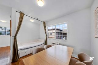 Modern 1-BD Beachside Apt - Free Parking - 5