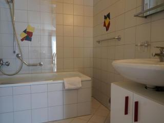 Apartment Fee-Rien Appartement-Fewo- Bad- WC 6-Bettwohnung by Interhome - 6