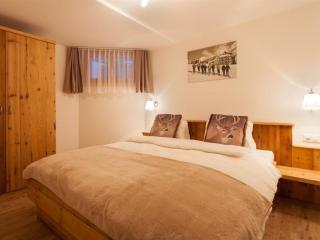 Apartment Apartment Bristolino Appartement-Fewo- Dusche- WC- Terrasse by Interhome - Saas-Fee - 3