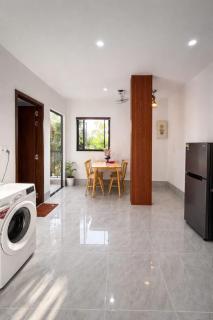 Lumi House Apartment - 8