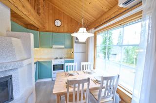 Rukan Varpu - Ski-in cabin with sauna & fireplace, 100m to slopes - 1
