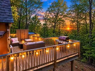 Lovers Edge A-Frame Private Hot Tub & Sauna - 7