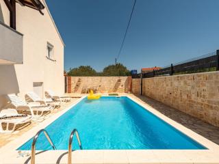 Villa Villa Ariane with pool by Interhome - 2