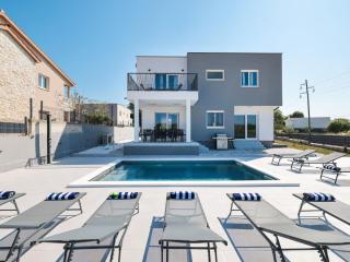 Villa Villa IviCasa with pool by Interhome - 7