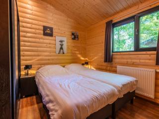 Holiday Home Vakantiepark De Wiltzangh - Esborg Lodge 6 by Interhome - 2
