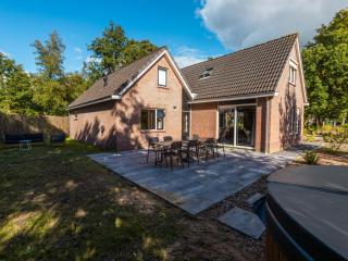 Holiday Home Vakantiepark De Wiltzangh - De Havezate Wellness by Interhome - 9