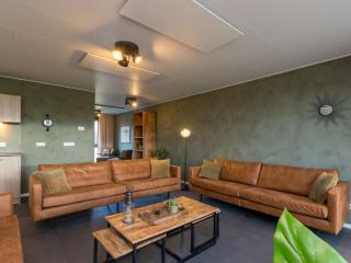 Holiday Home Zeebloesem by Interhome - 2