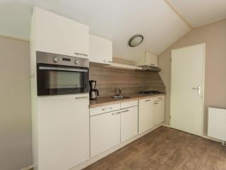 Holiday Home Vakantiepark De Wiltzangh - Veenborg Lodge by Interhome - 4