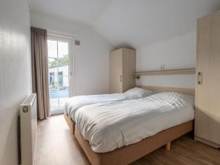 Holiday Home Vakantiepark De Wiltzangh - Veenborg Lodge by Interhome - 3