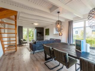 Holiday Home Vakantiepark Wiedense meren - Weerribben by Interhome - 1