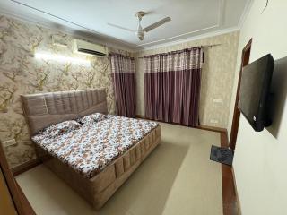 Sapphire Suites - Premium 2BHK for couples - 2