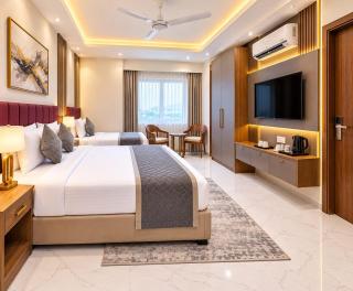 Hotel THE RECONNECT Luxury Near Delhi Airport - 1