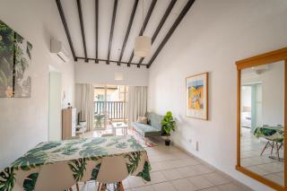 Harbour Apartment, Pool and Gym - Pafos - 0