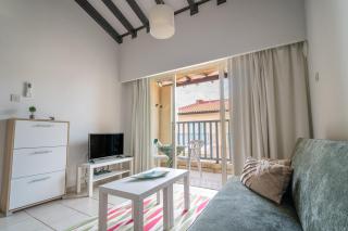 Harbour Apartment, Pool and Gym - Pafos - 9