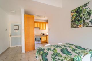 Harbour Apartment, Pool and Gym - Pafos - 7