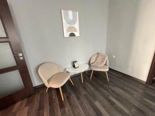 Free Parking , Modern and comfort apartment , 2BR - 5