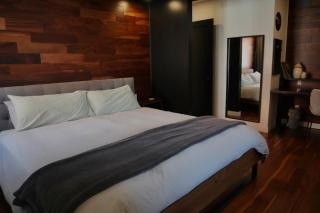 Renovated house with hot tub - 6