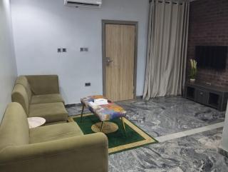 Romeo Court - 5