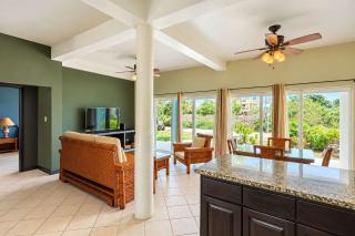 Sea View Ground-Floor Condo at Mara Laguna - 6