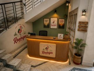 Roamigos Travellers Hostel - 4