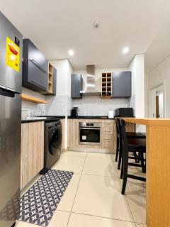 Cozy 2 Bedroom Apartment at Riviera Residence - 3