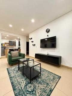 Cozy 2 Bedroom Apartment at Riviera Residence - 4