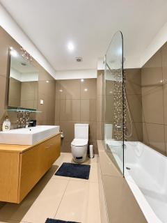 Cozy 2 Bedroom Apartment at Riviera Residence - 2