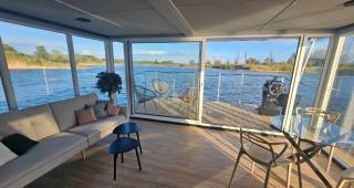 Luxury Houseboat VillaMar Berlin, Sauna & Rooftop - 1