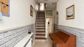Central 4-Bed Home Sleeps 9 with Parking & Spa - 4