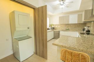 Cana Pearl E4 207 - 3