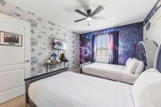 Private Pool Villa, FREE Water Park, Near Disney - Kissimmee - 5