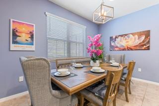 Private Pool Villa, FREE Water Park, Near Disney - 1