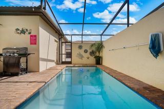 Townhome with Private Pool, BBQ & FREE Waterpark - 9