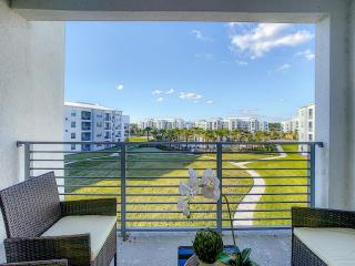 Modern Condo near Disney Foosball Water Park - 6