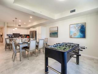 Modern Condo near Disney Foosball Water Park - 3